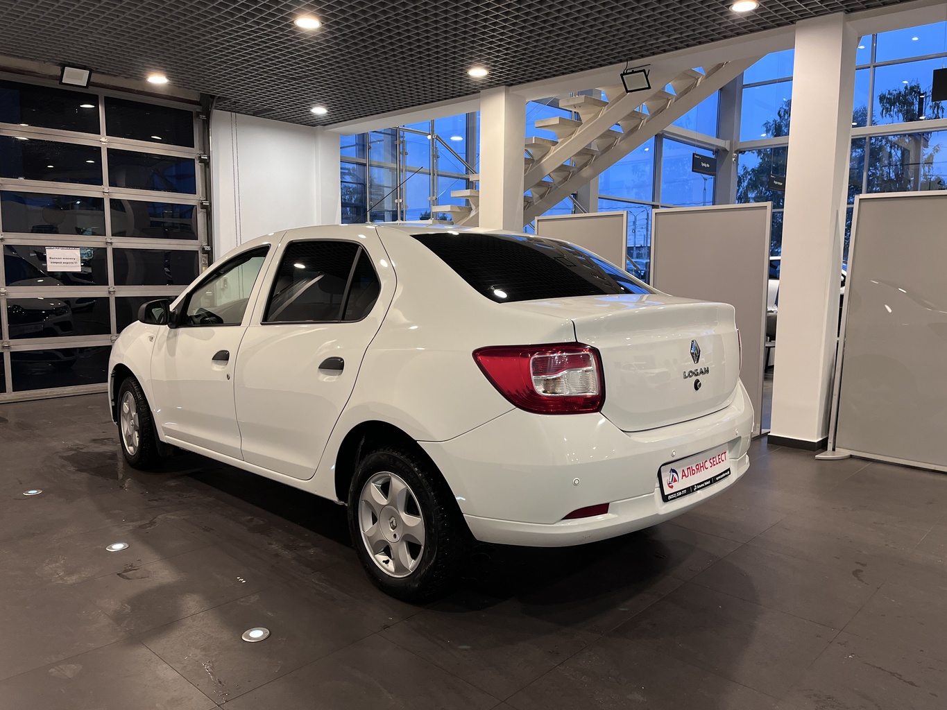 RENAULT LOGAN