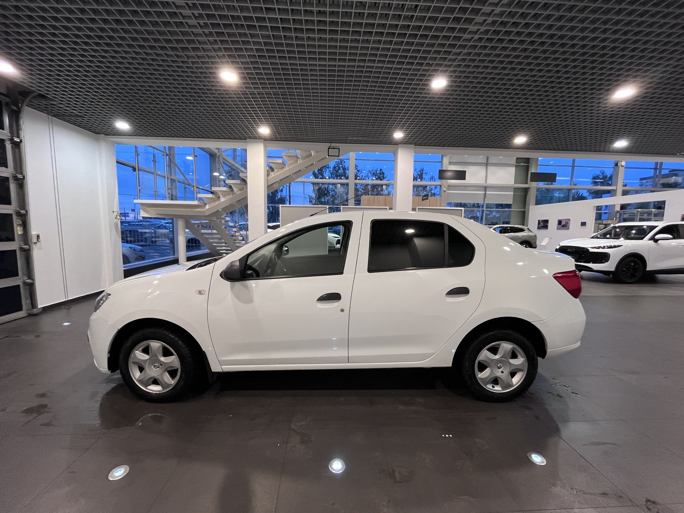 RENAULT LOGAN