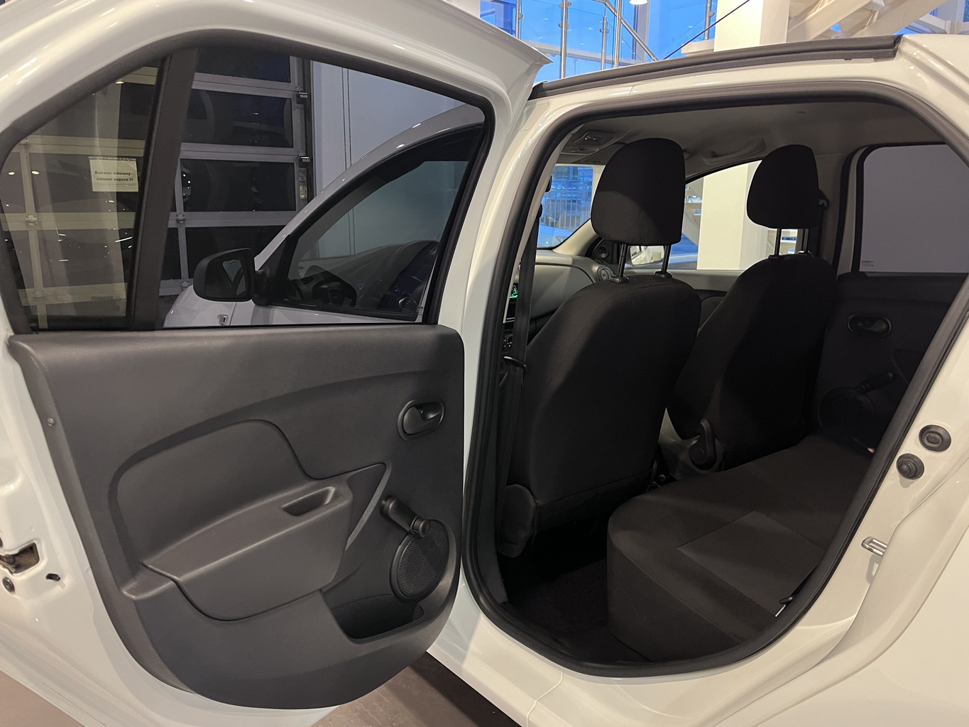RENAULT LOGAN