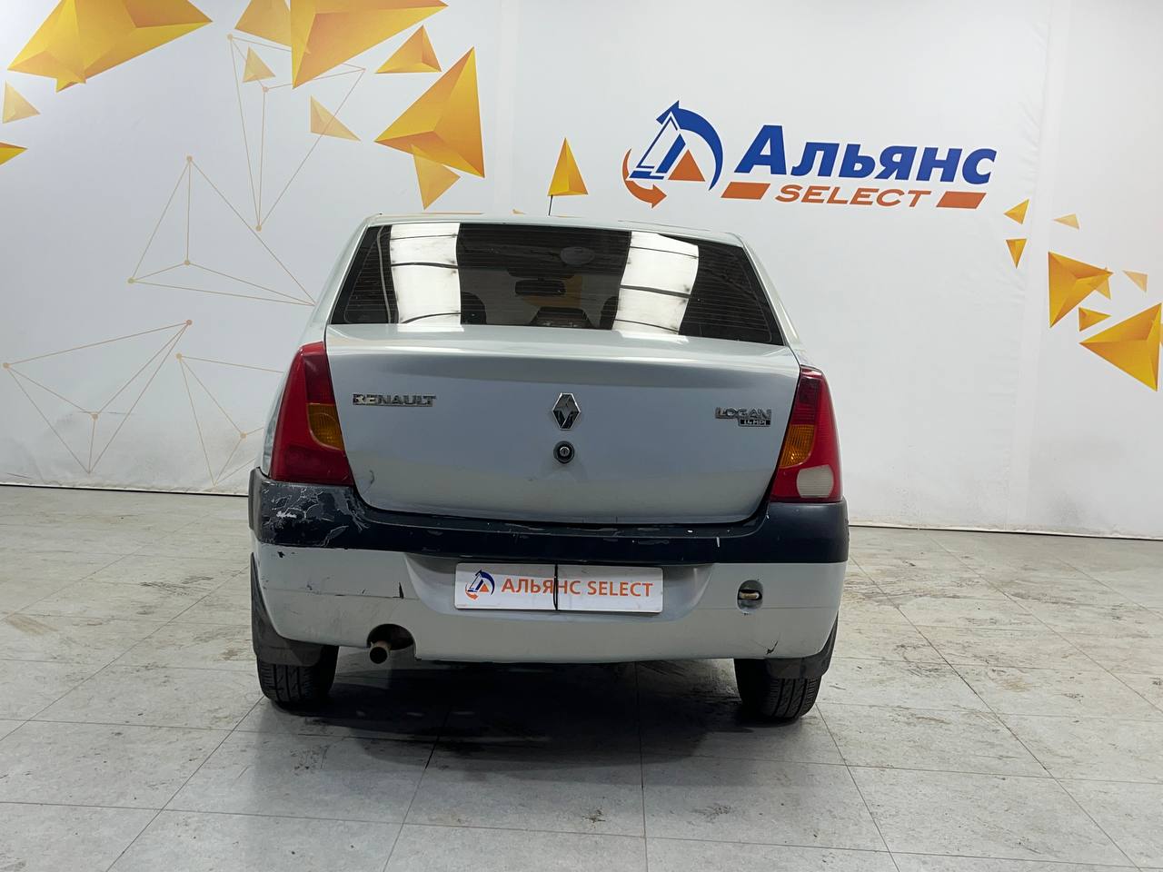 RENAULT LOGAN