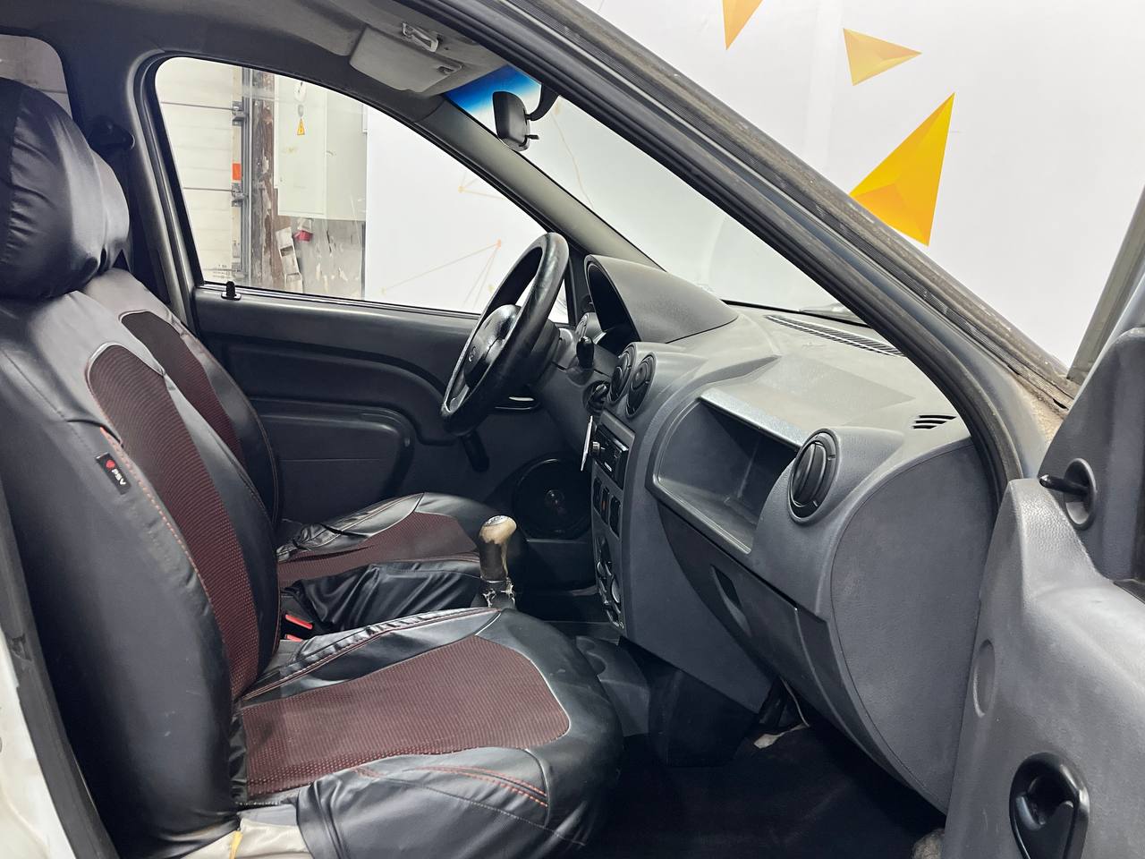 RENAULT LOGAN