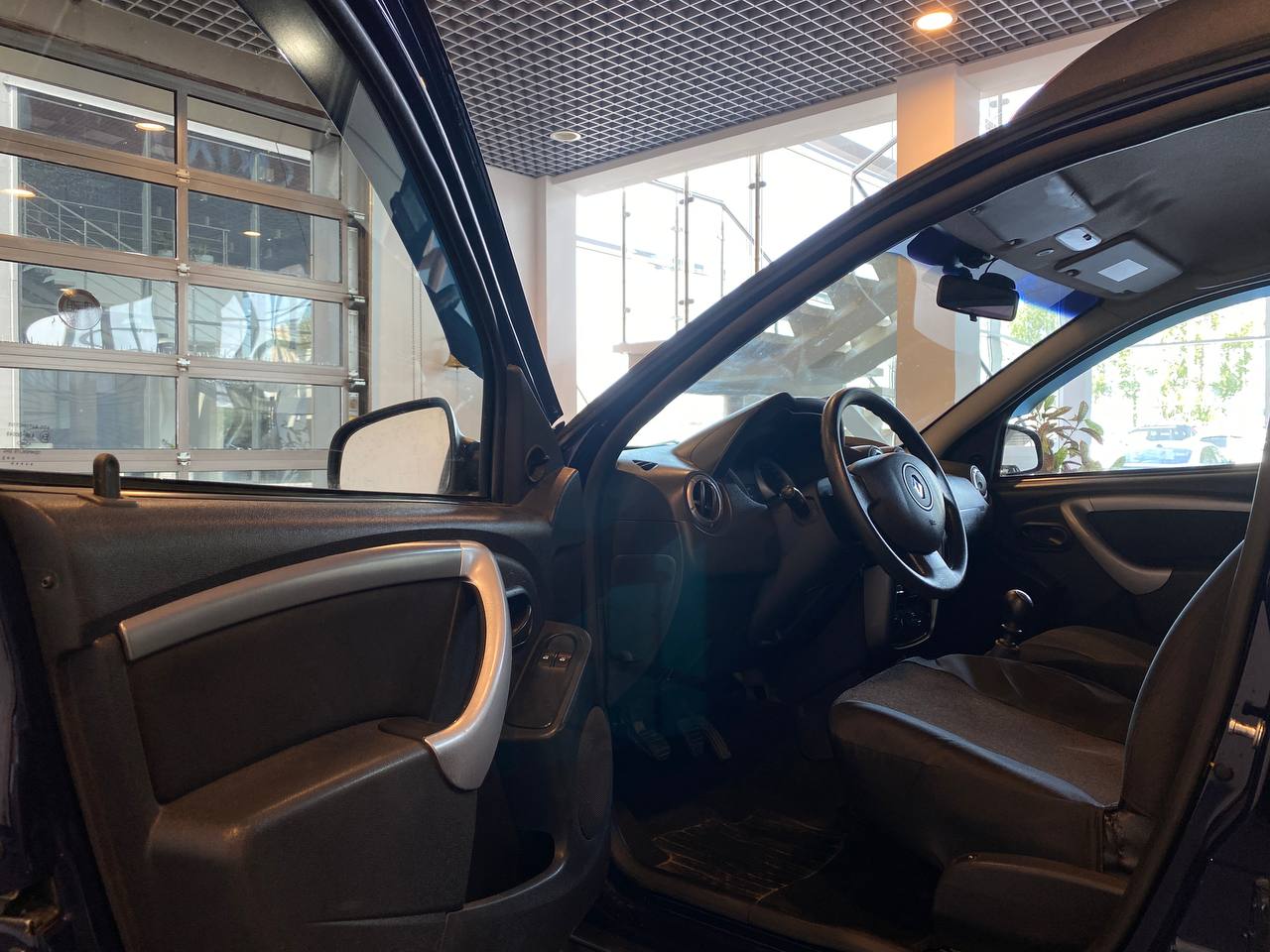 RENAULT DUSTER