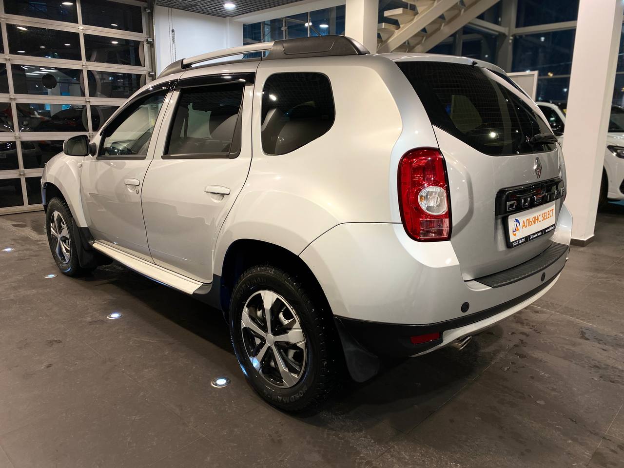 RENAULT DUSTER