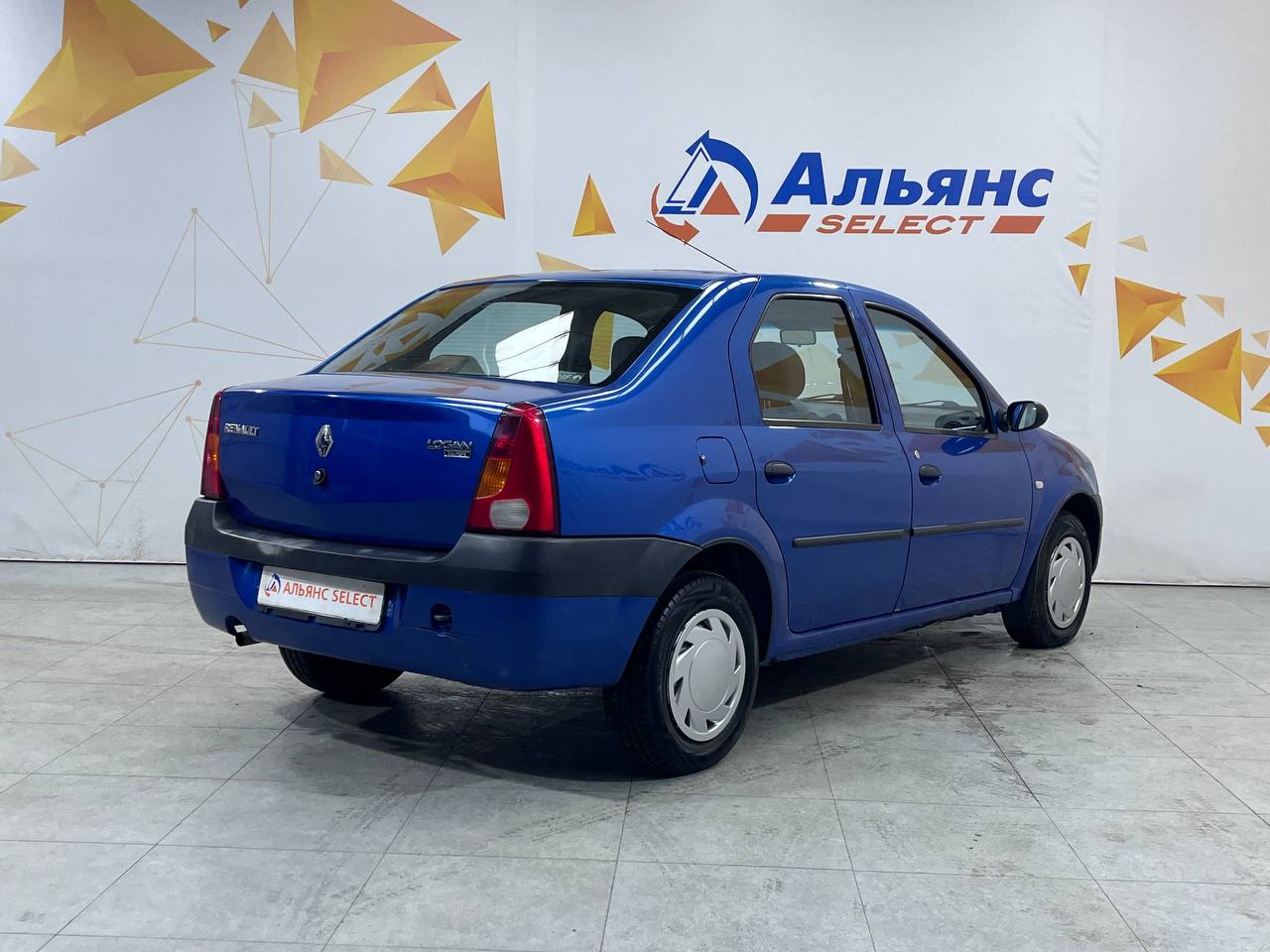 RENAULT LOGAN