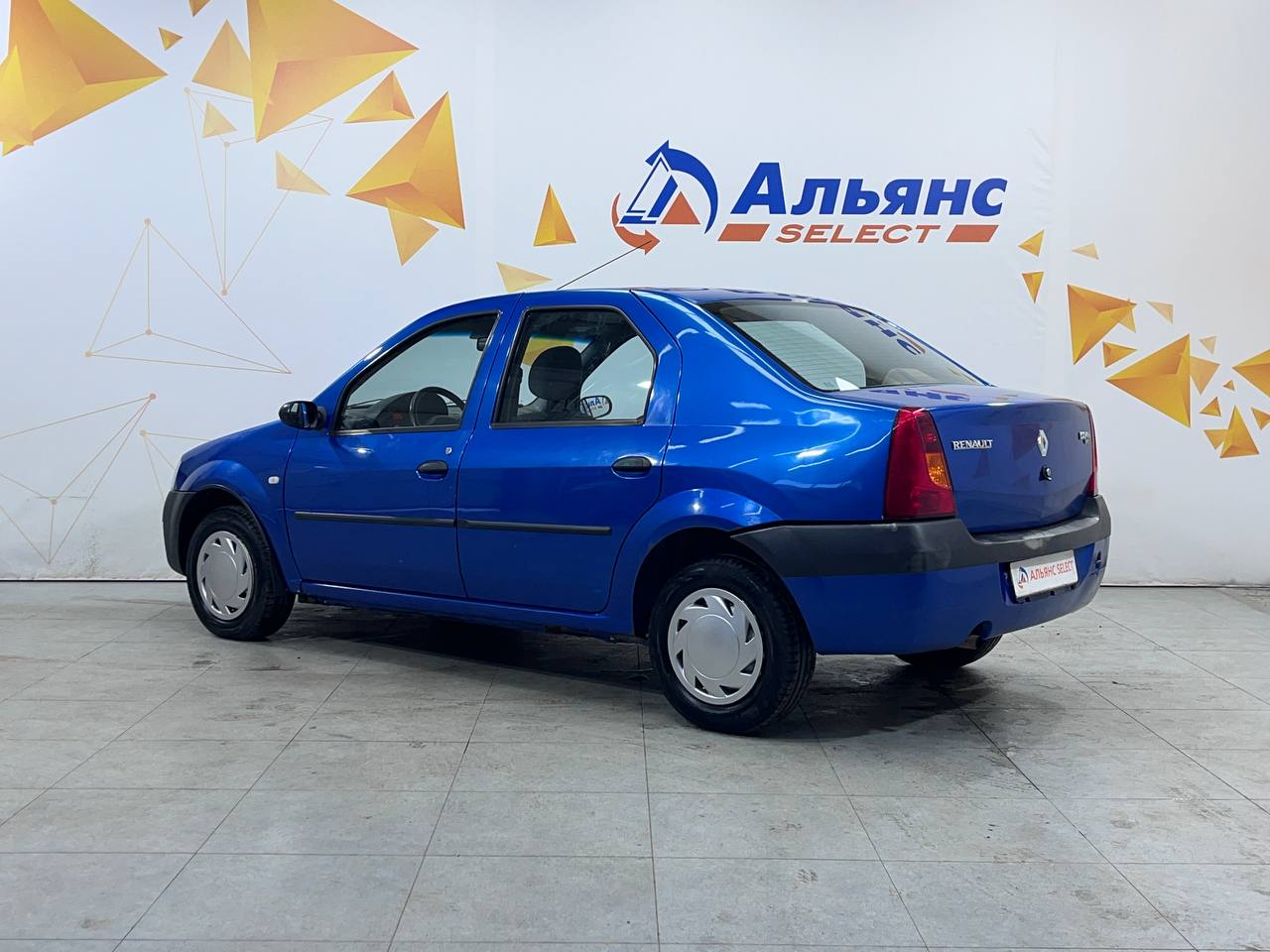 RENAULT LOGAN