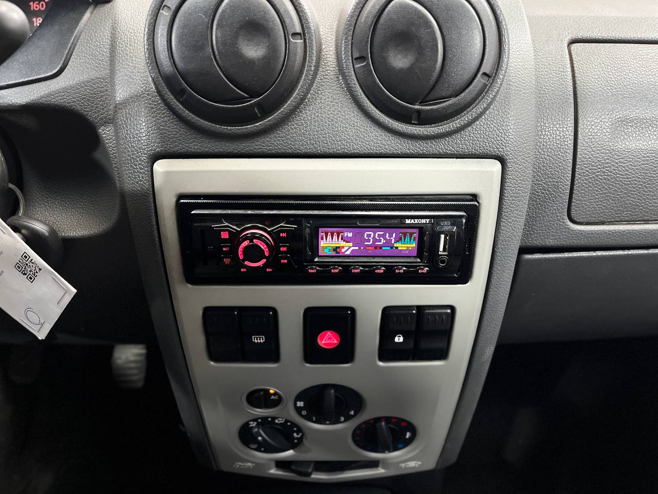 RENAULT LOGAN