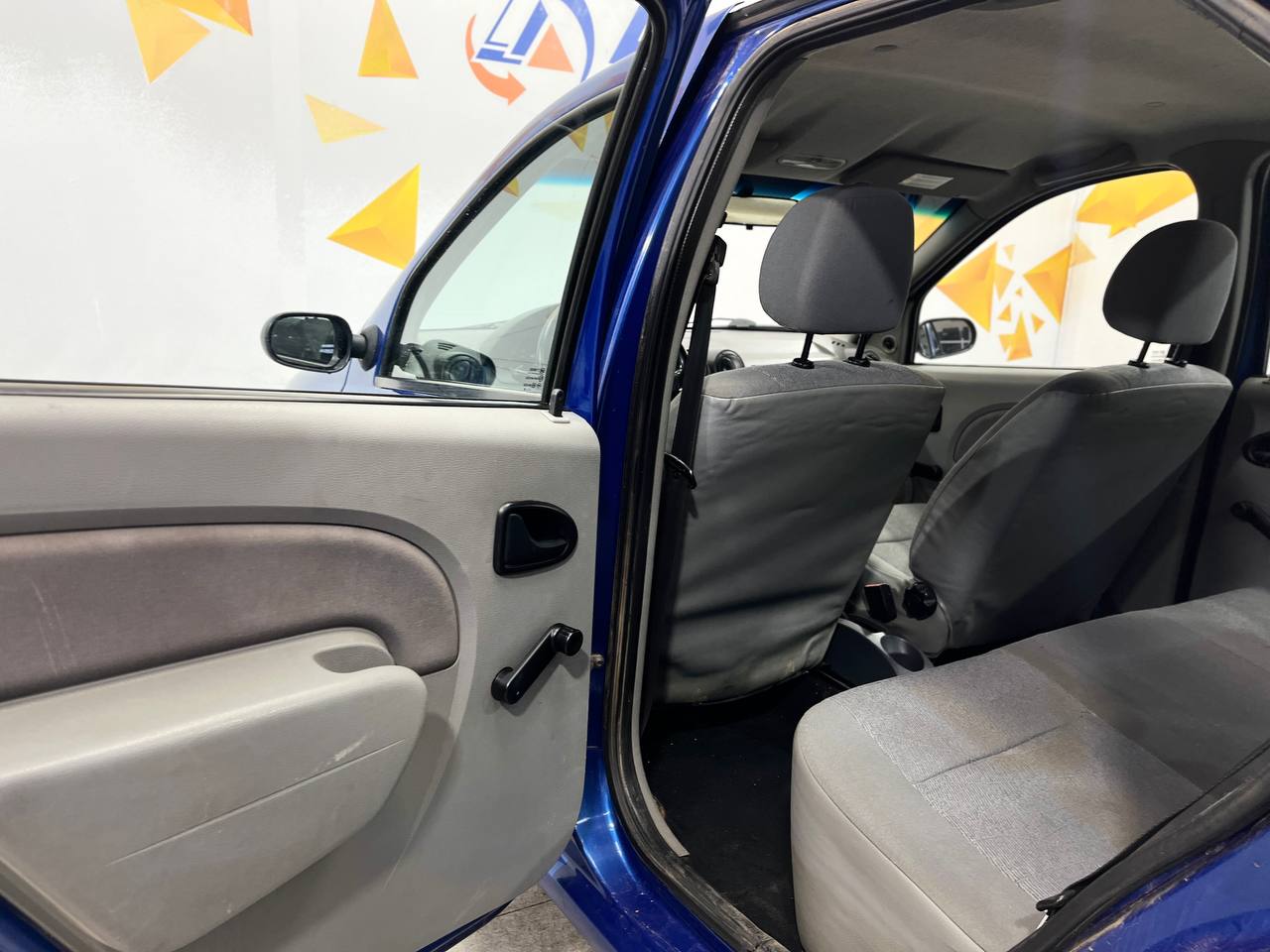 RENAULT LOGAN