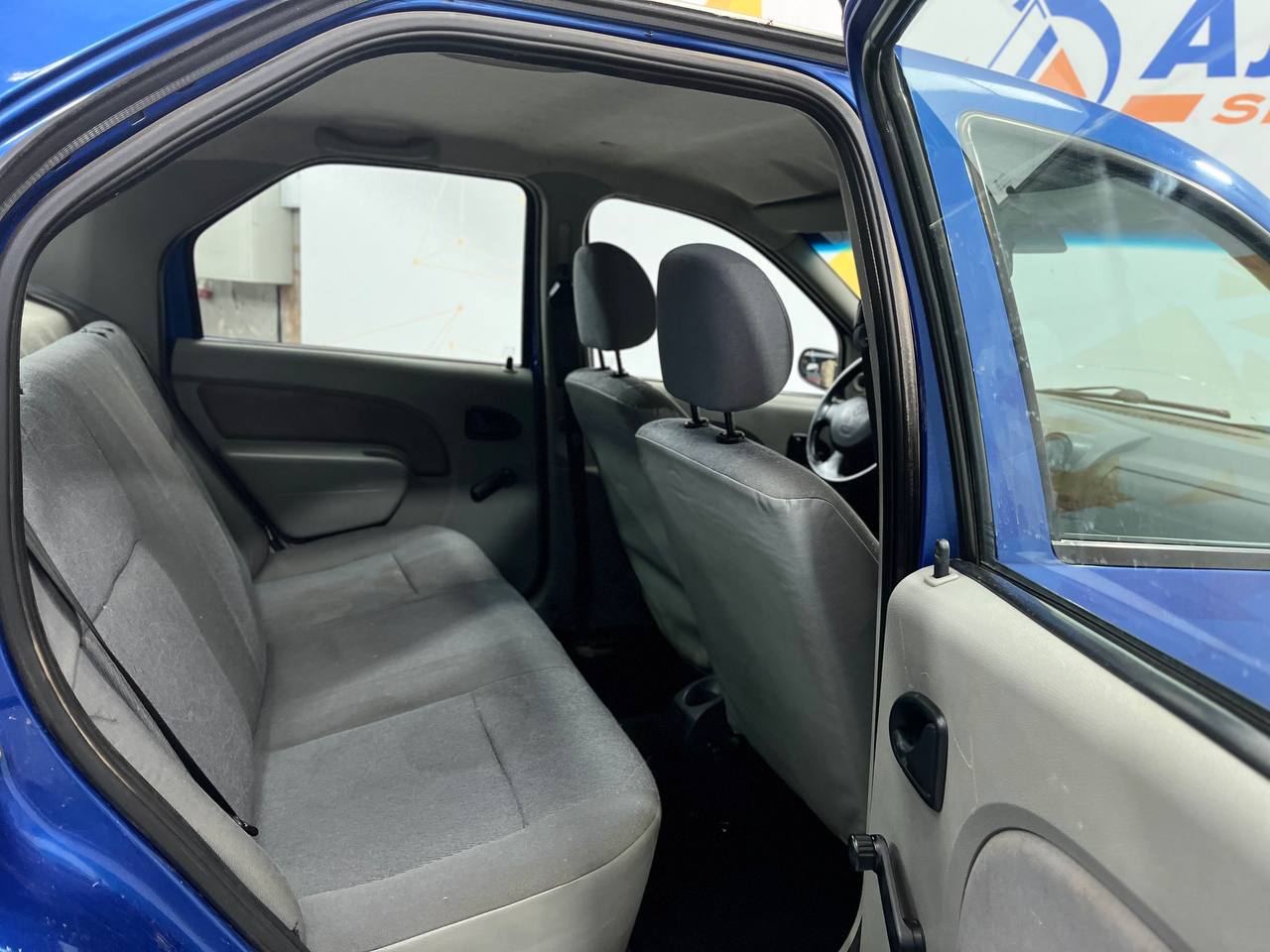 RENAULT LOGAN