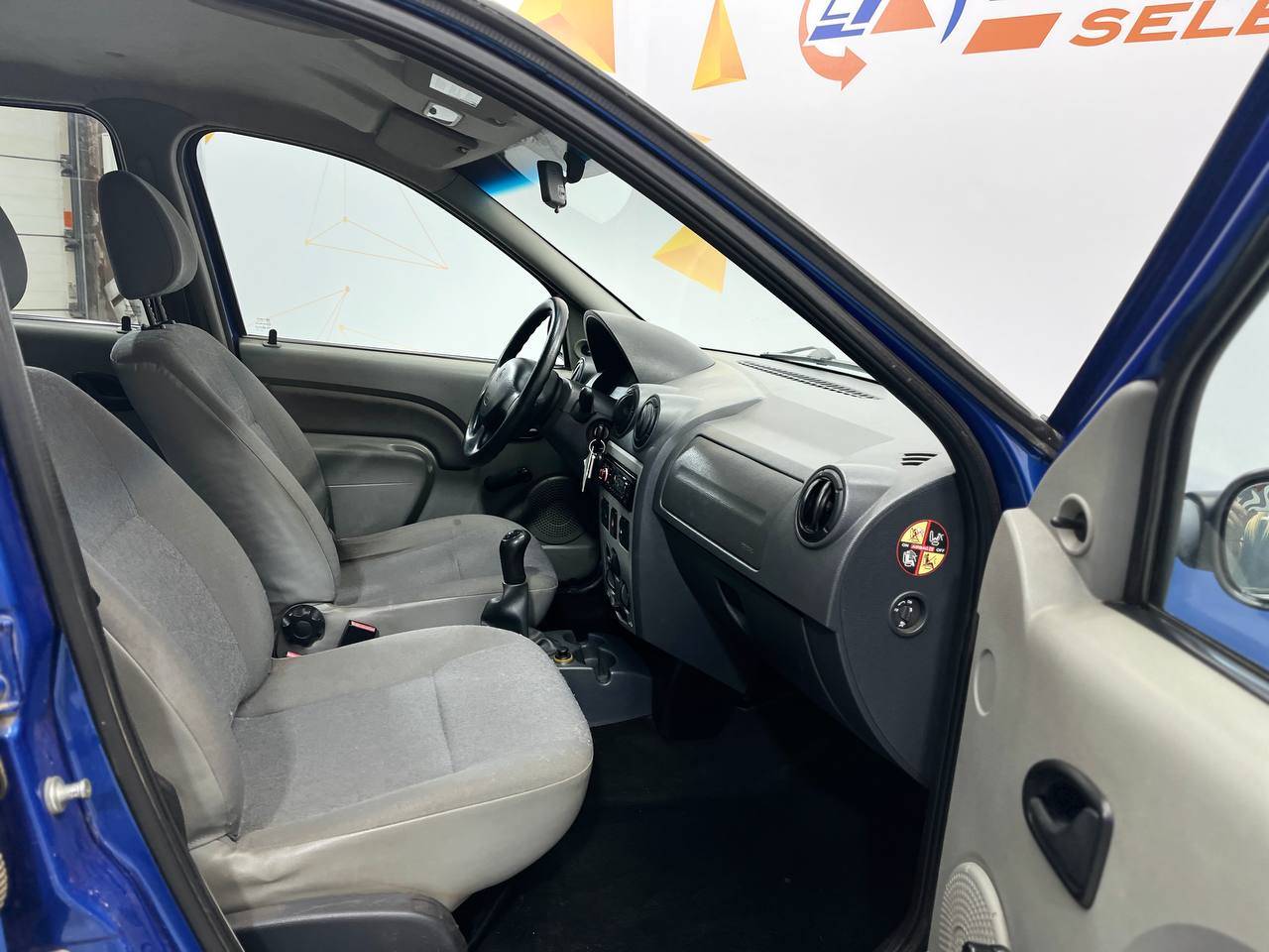 RENAULT LOGAN