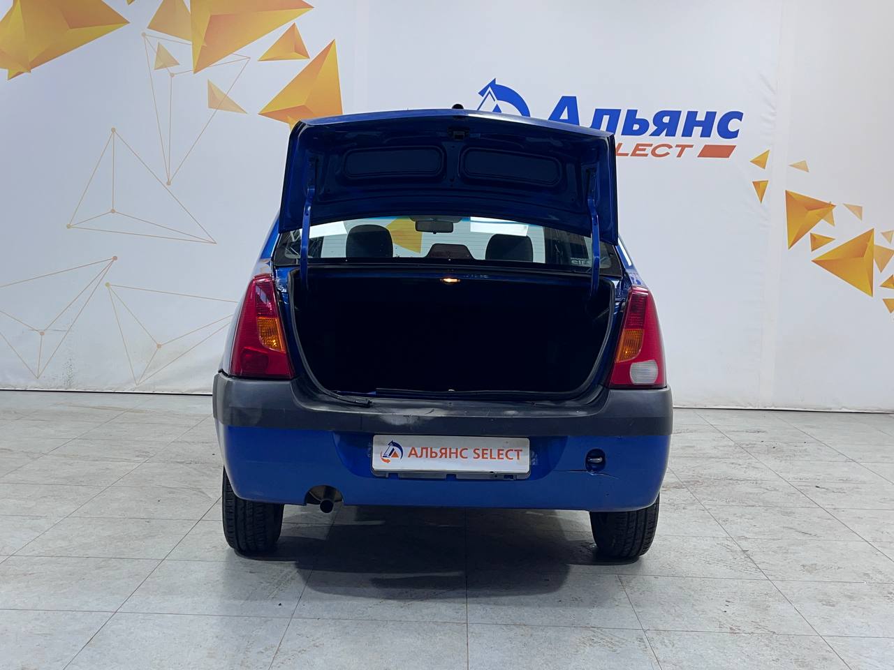RENAULT LOGAN