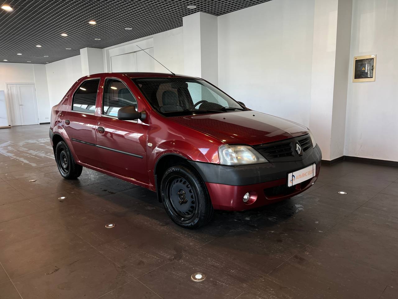 RENAULT LOGAN