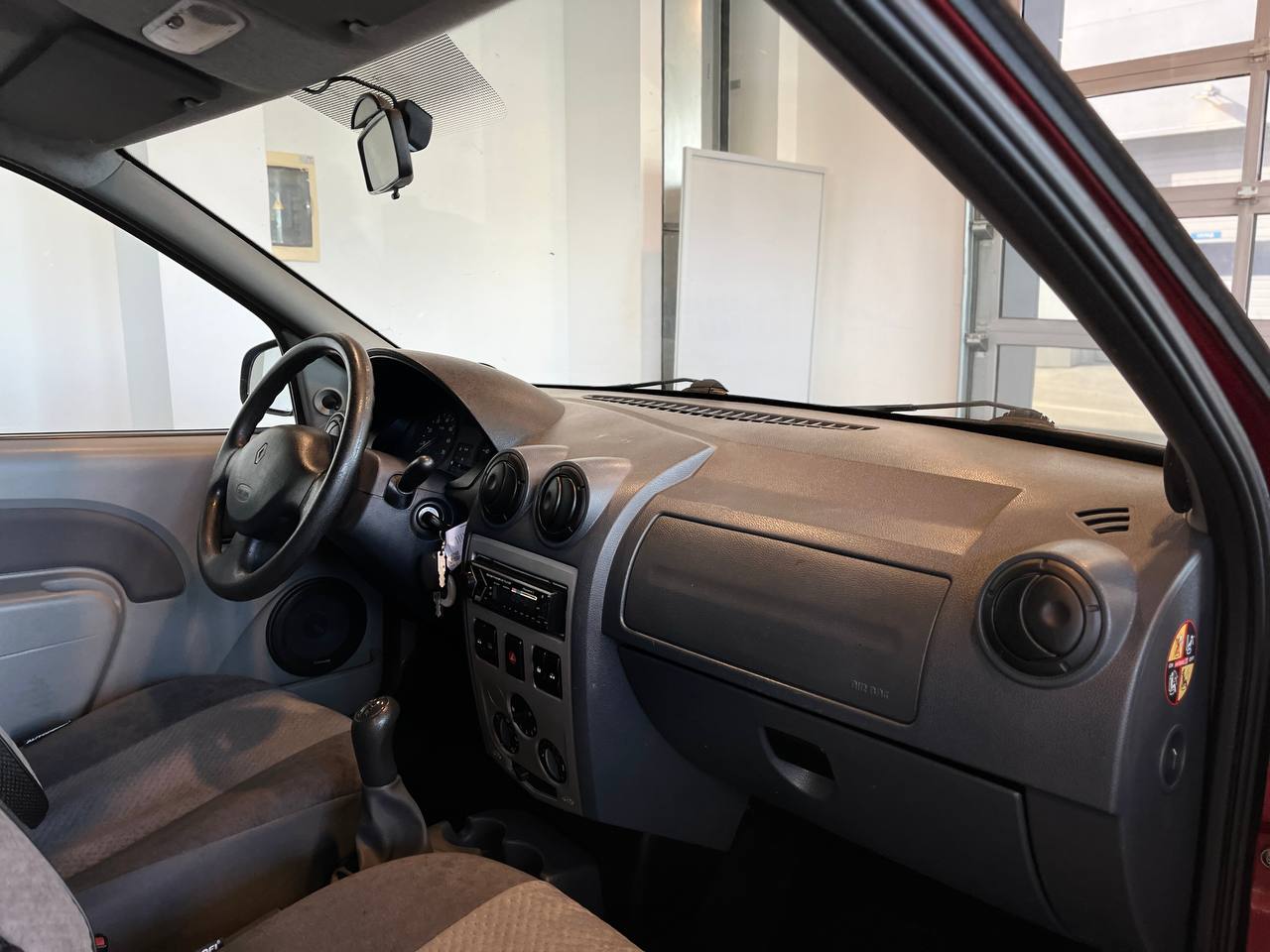 RENAULT LOGAN