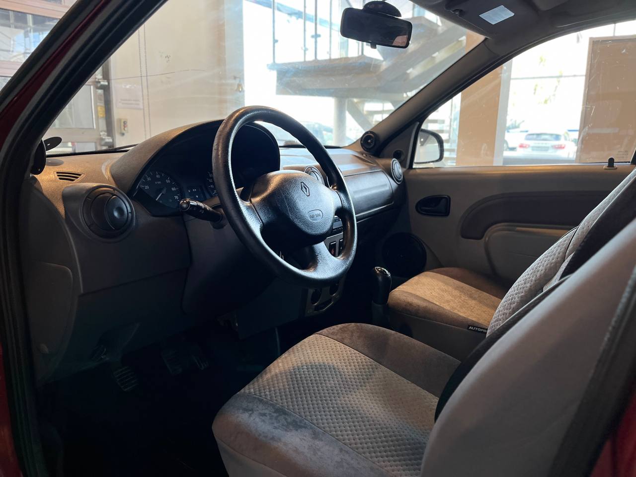 RENAULT LOGAN