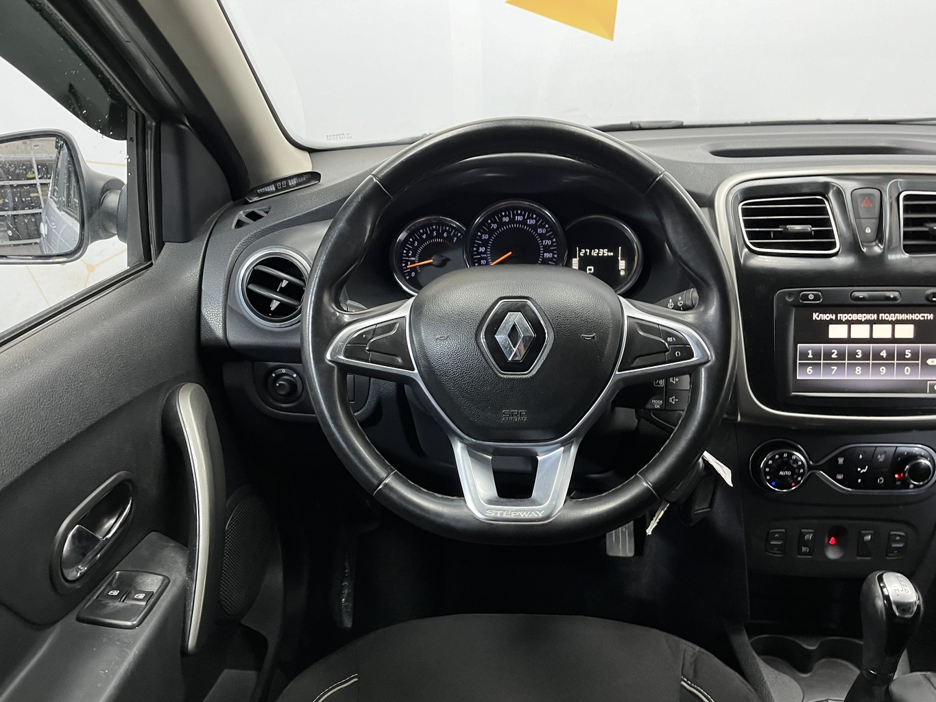 RENAULT LOGAN