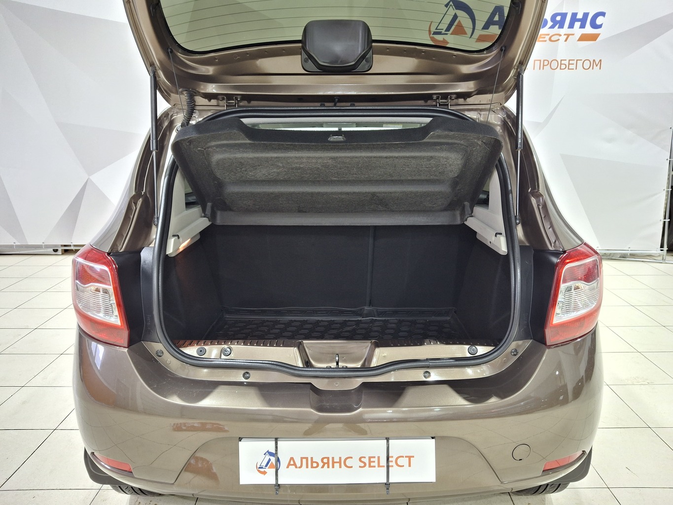 RENAULT SANDERO