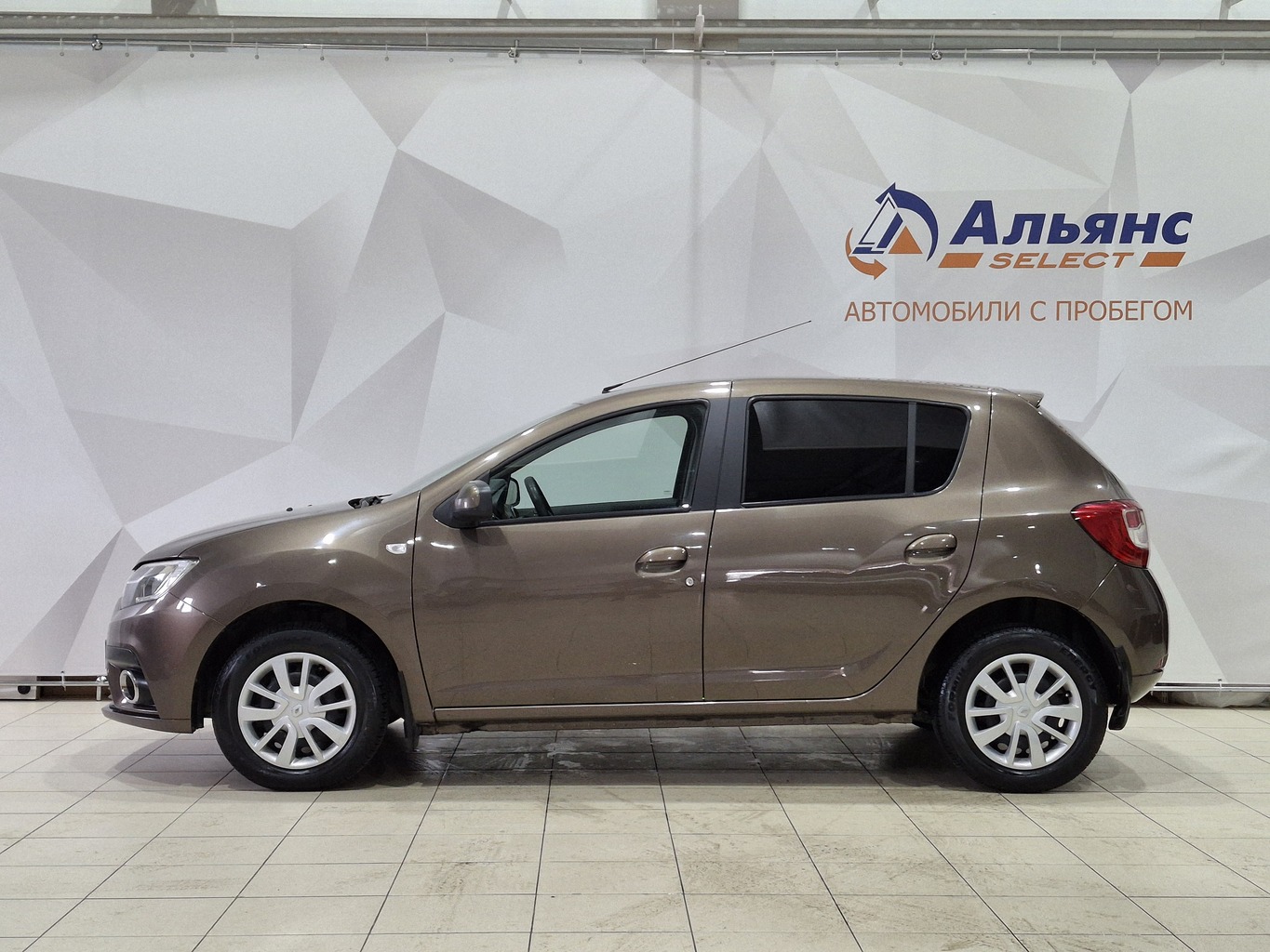 RENAULT SANDERO