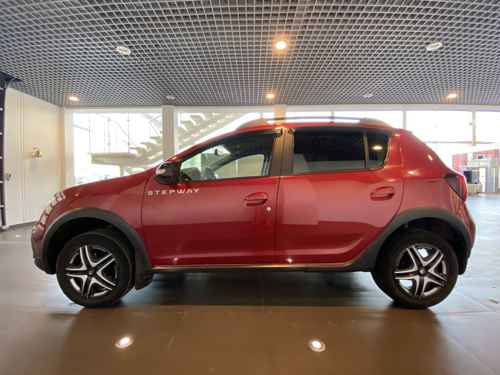 RENAULT SANDERO