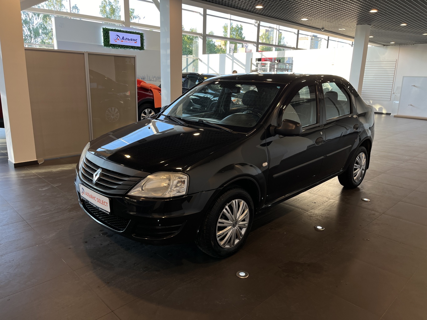 RENAULT LOGAN