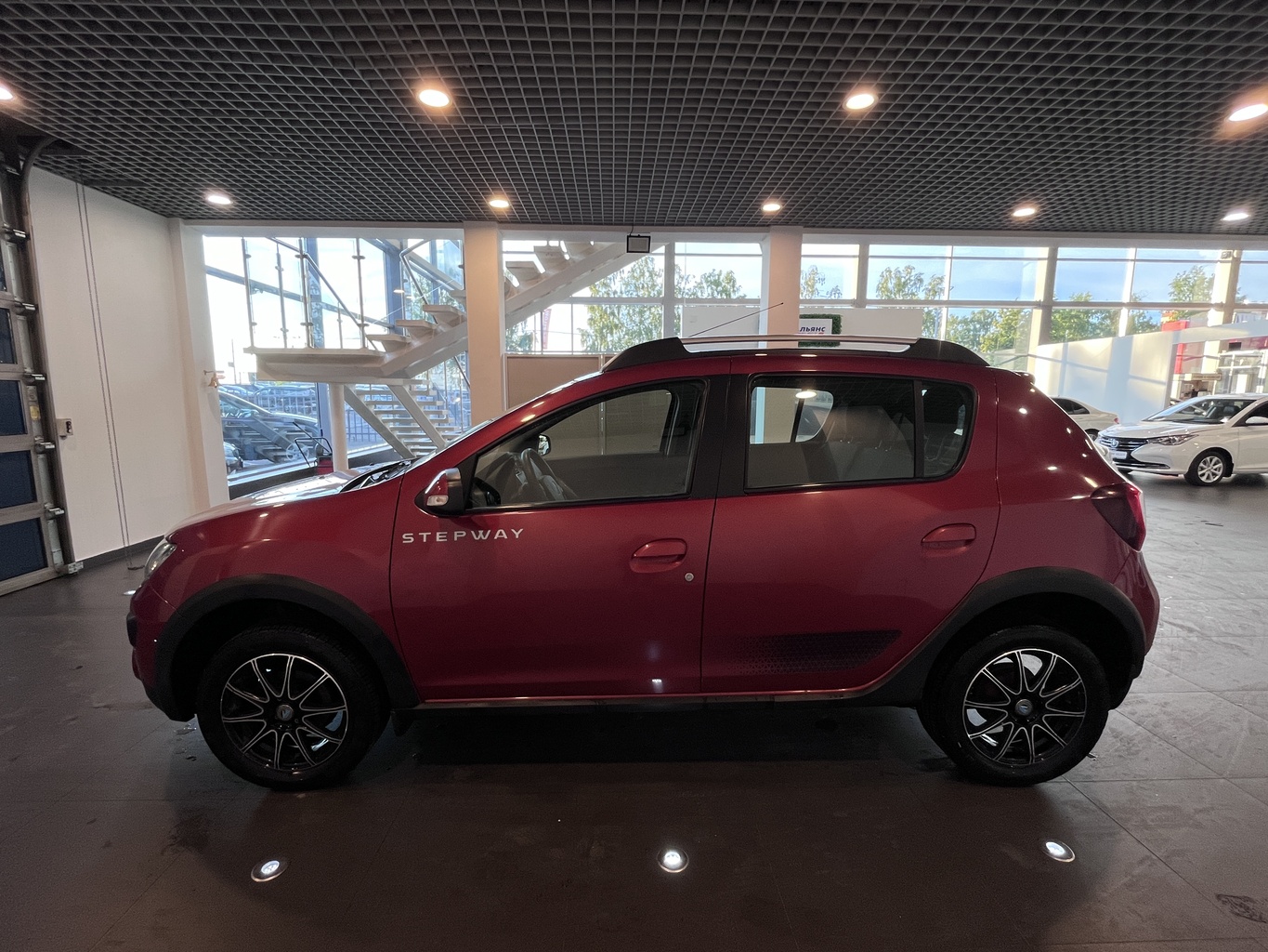 RENAULT SANDERO
