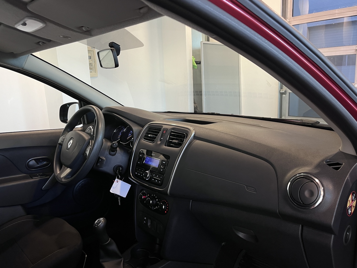 RENAULT SANDERO