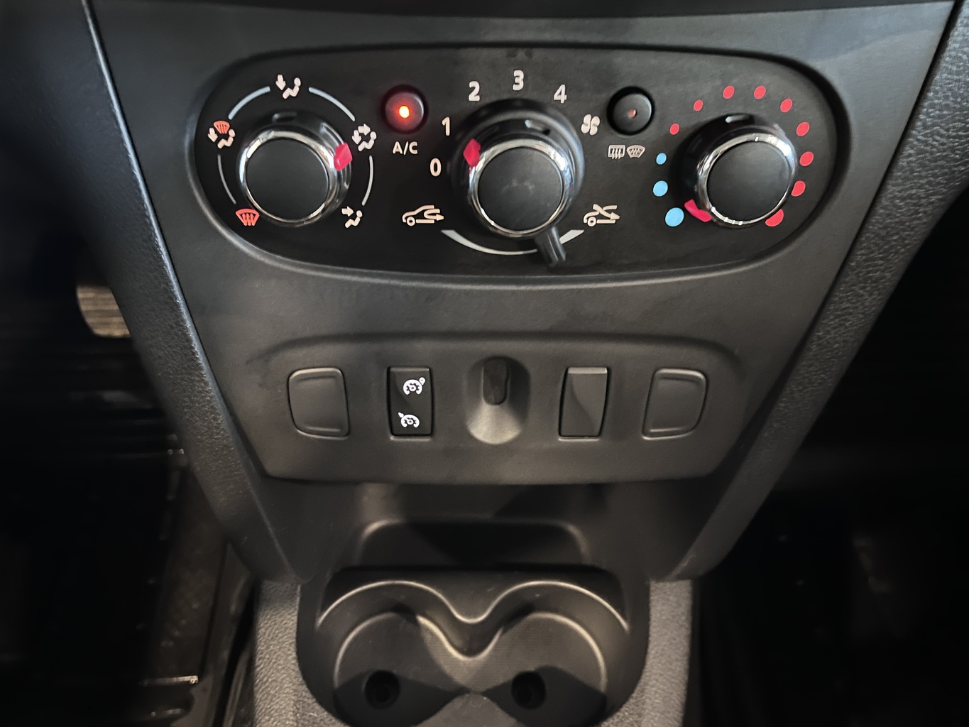 RENAULT SANDERO