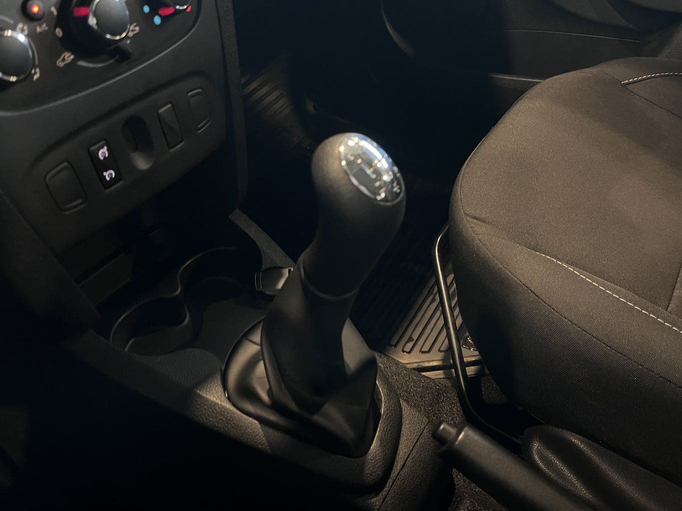 RENAULT SANDERO