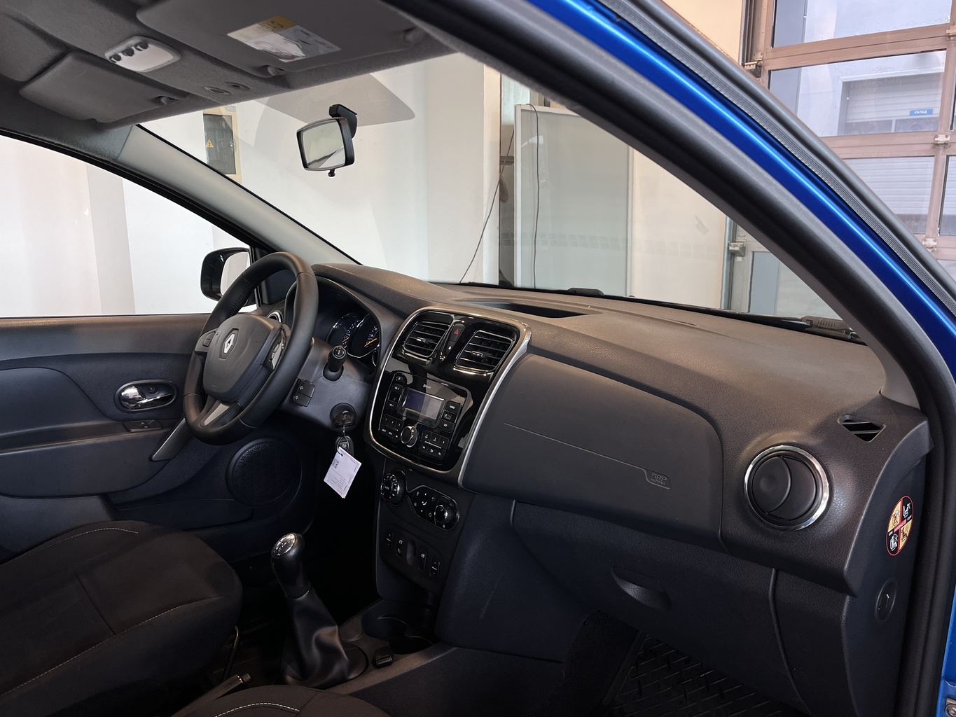 RENAULT SANDERO