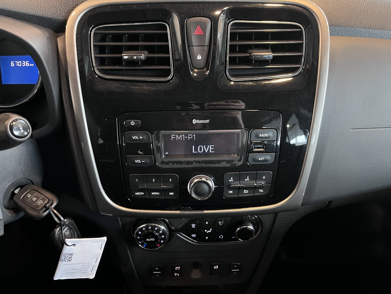 RENAULT SANDERO