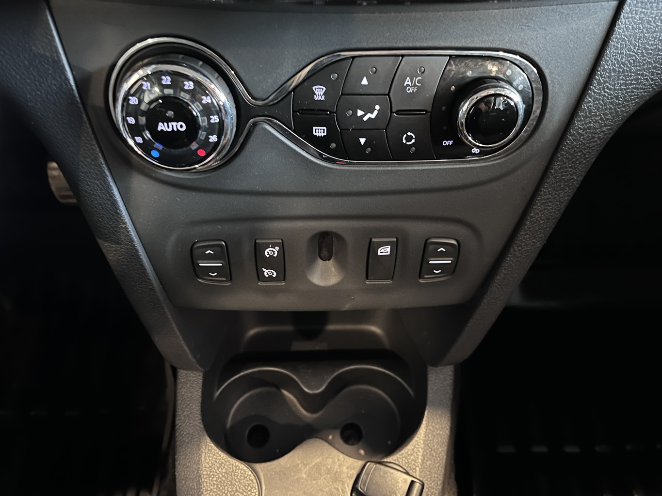 RENAULT SANDERO