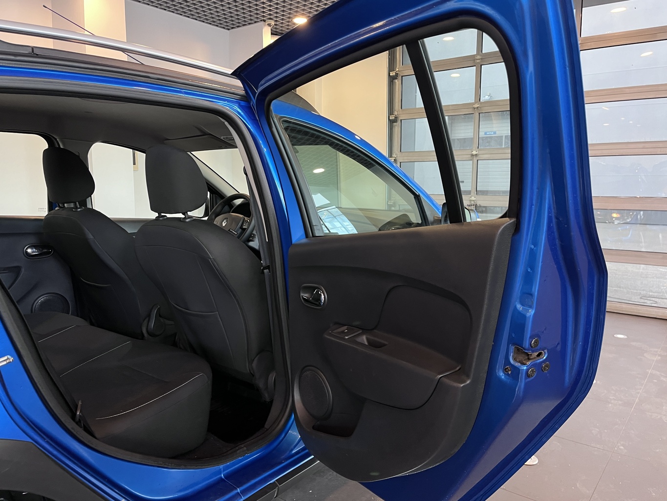 RENAULT SANDERO