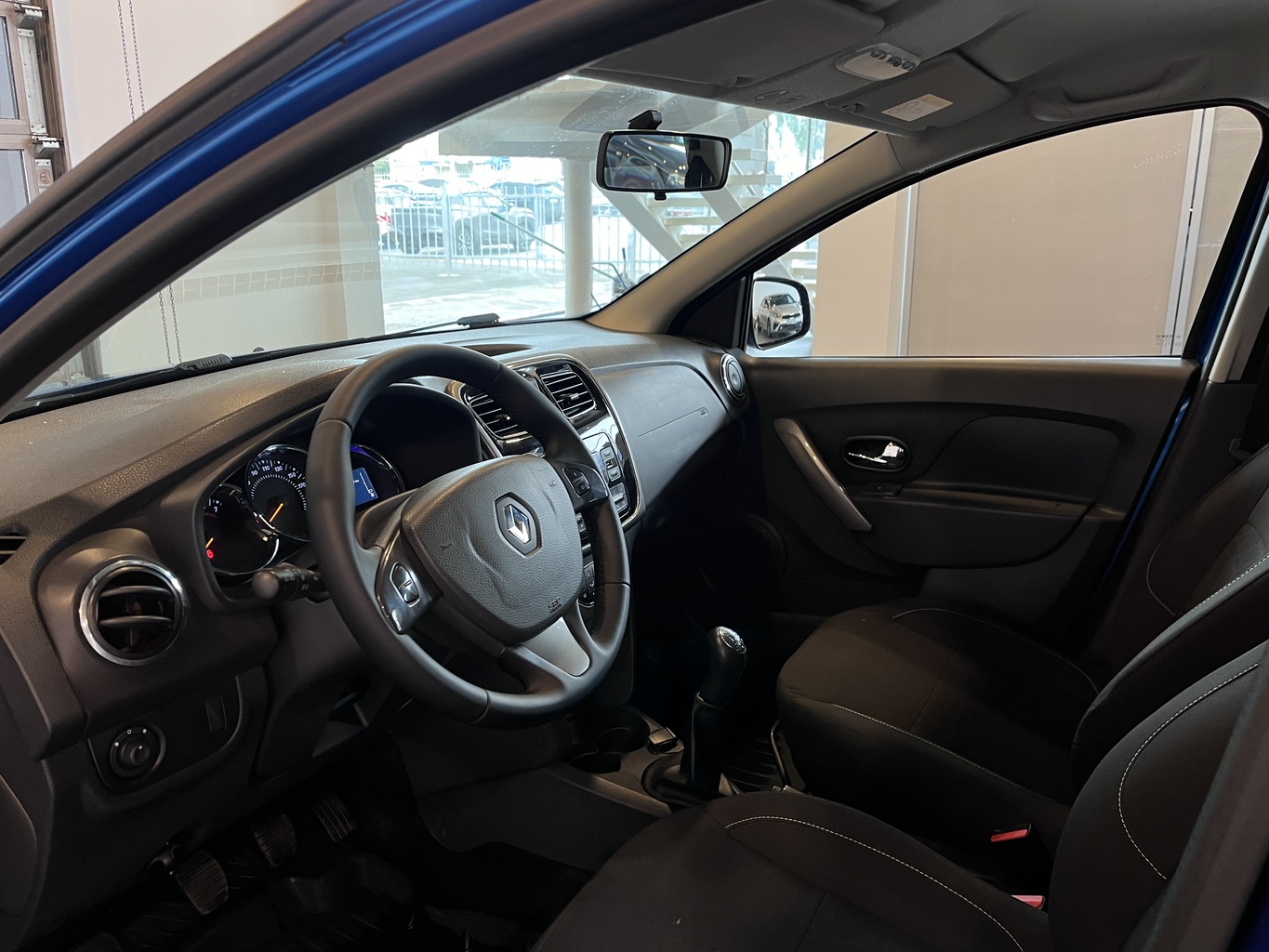 RENAULT SANDERO
