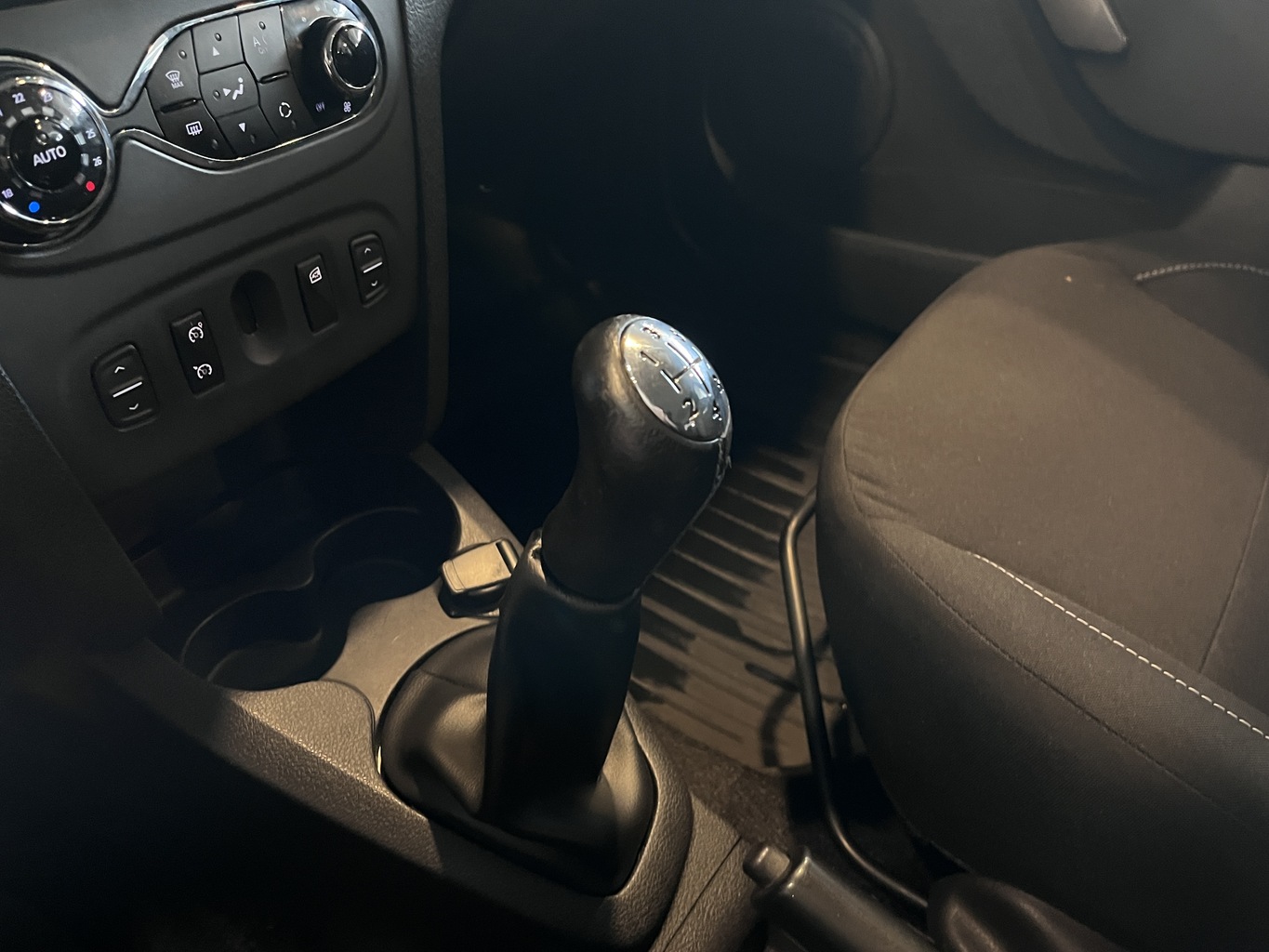 RENAULT SANDERO