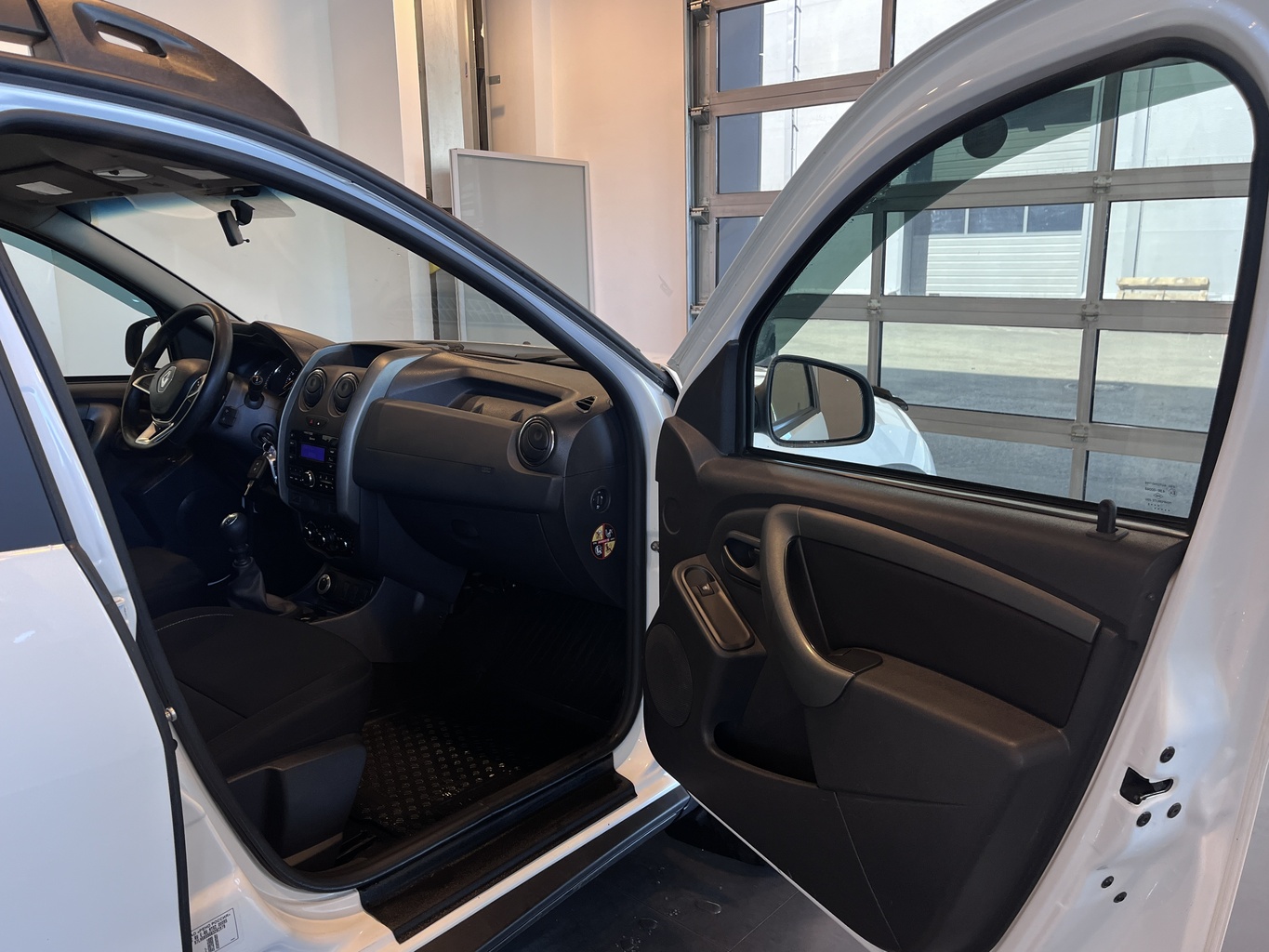 RENAULT DUSTER