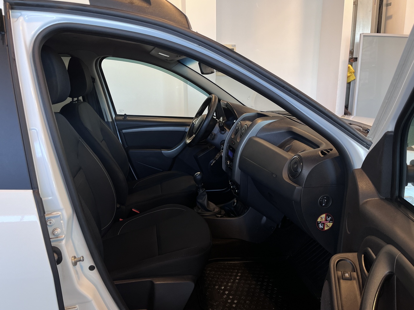 RENAULT DUSTER