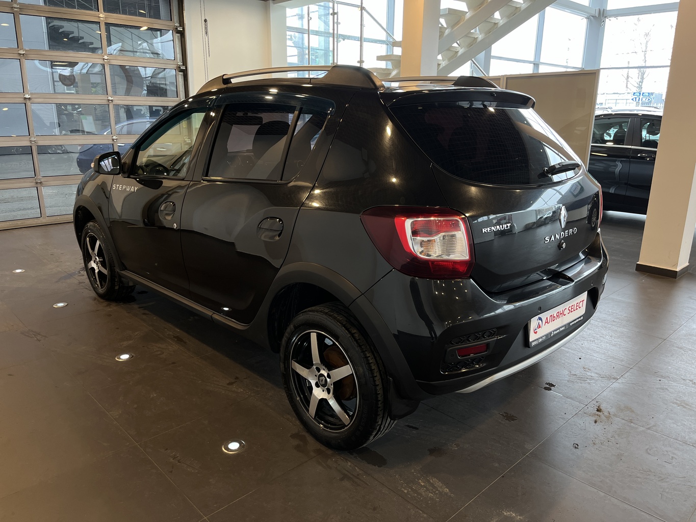 RENAULT SANDERO