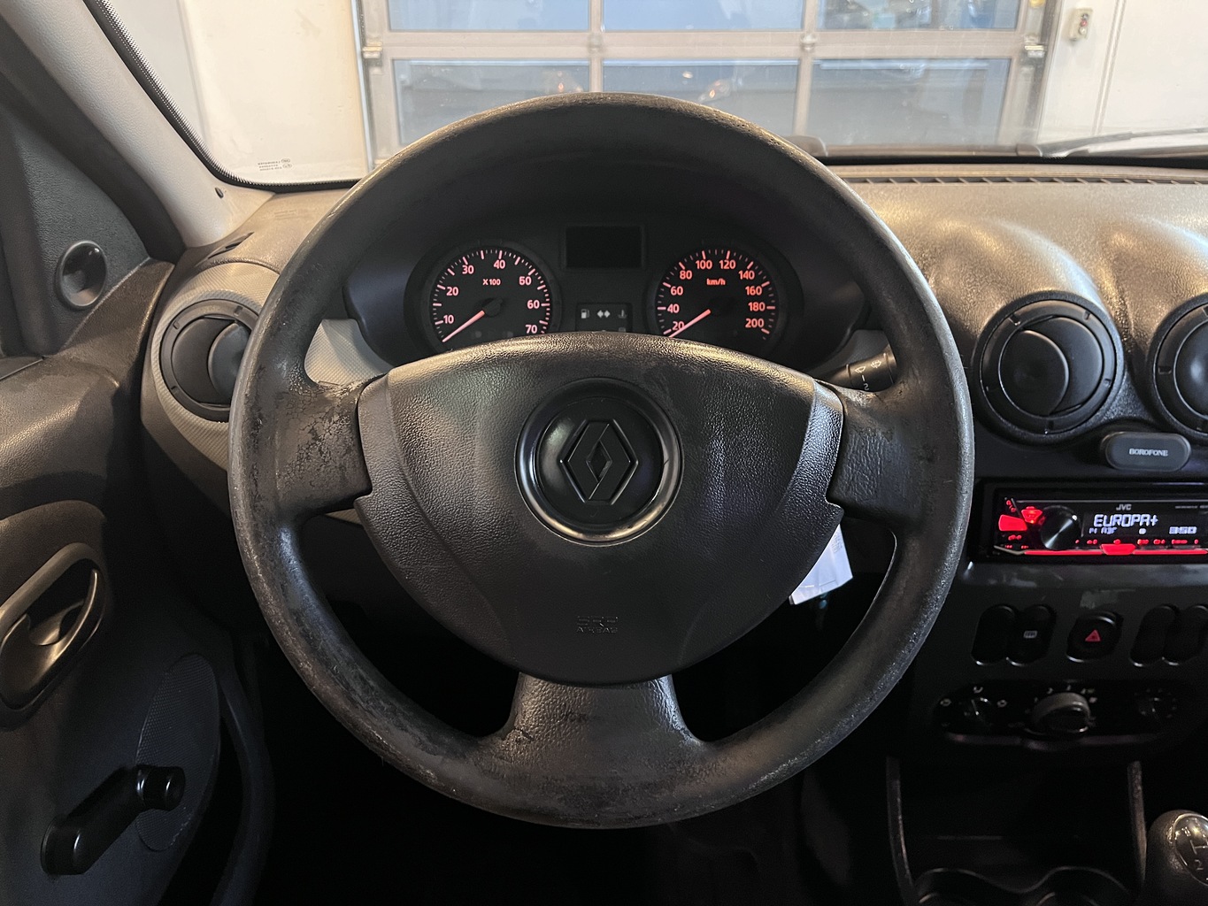 RENAULT LOGAN