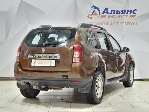 RENAULT DUSTER