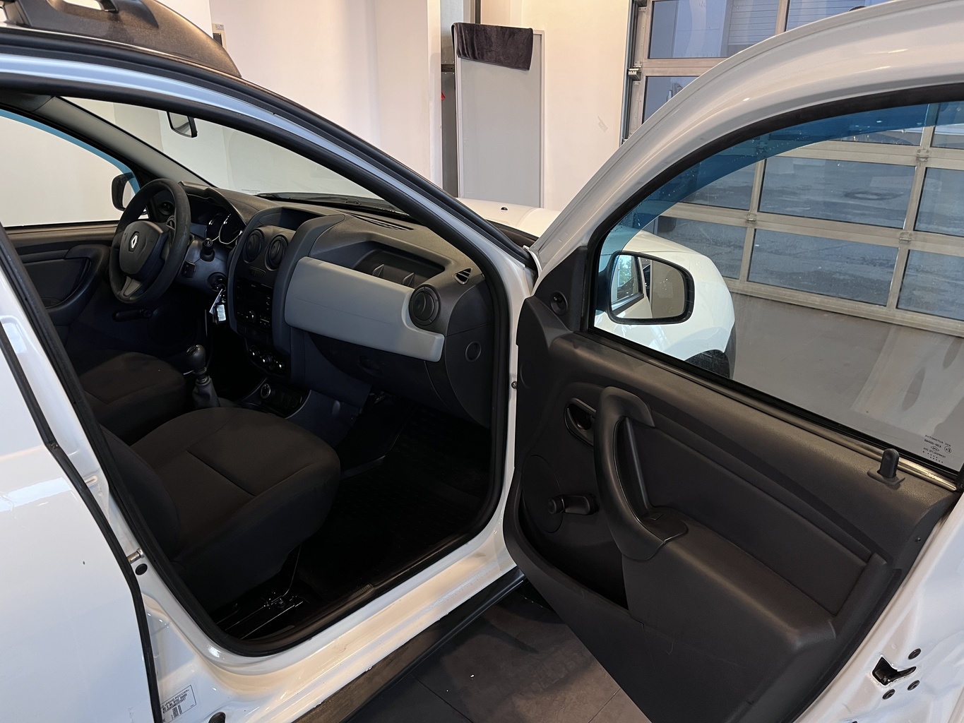 RENAULT DUSTER