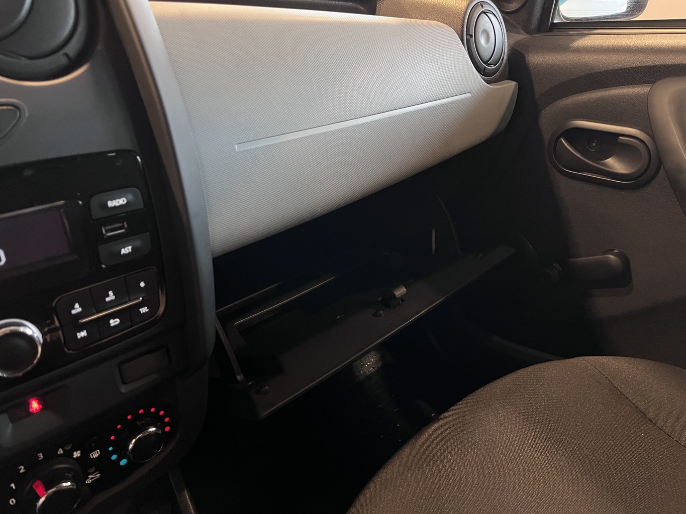 RENAULT DUSTER