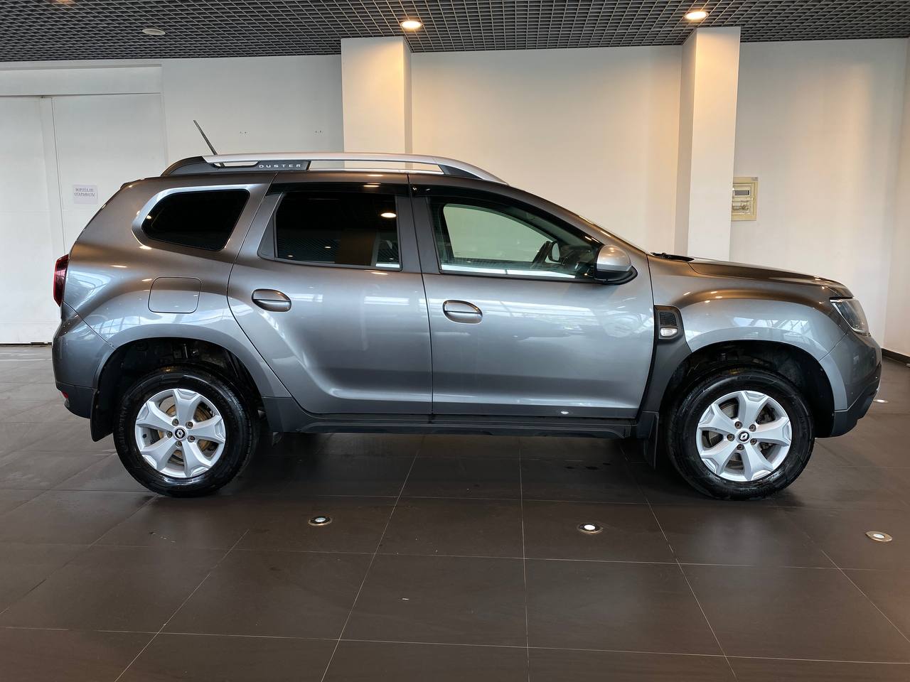 RENAULT DUSTER