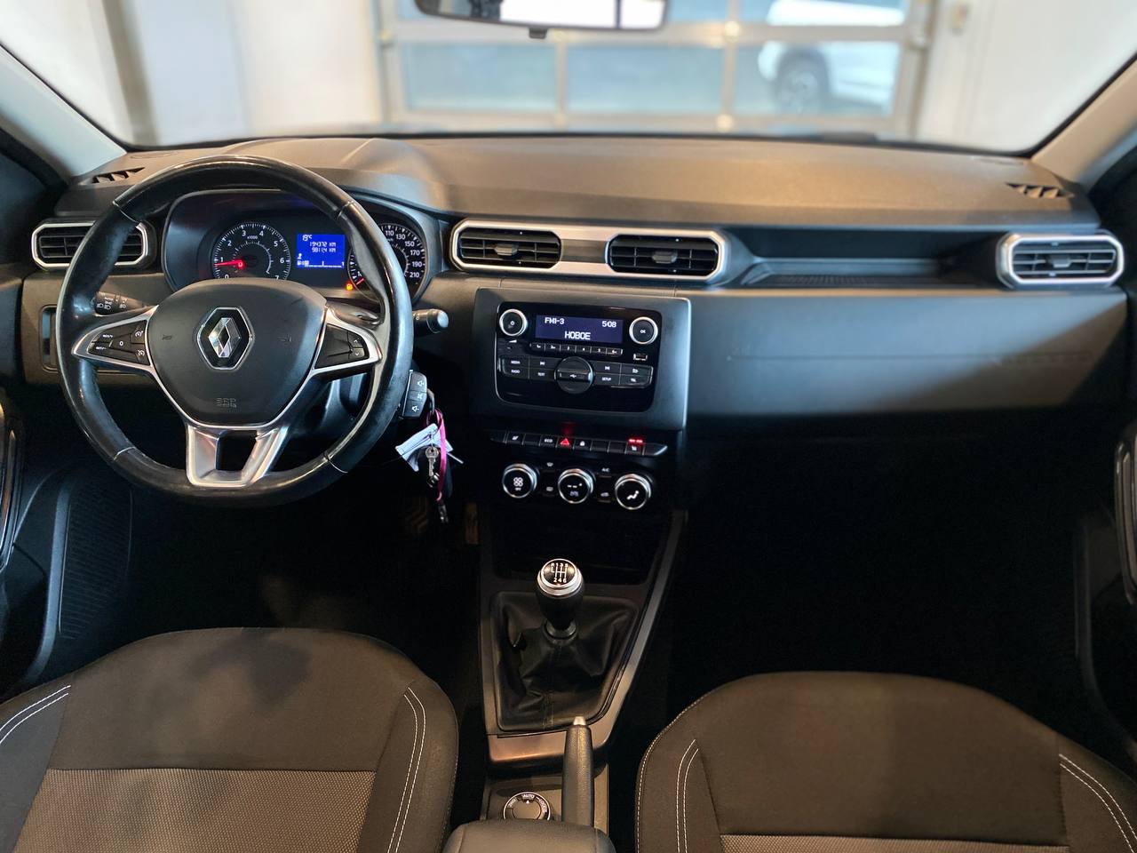 RENAULT DUSTER
