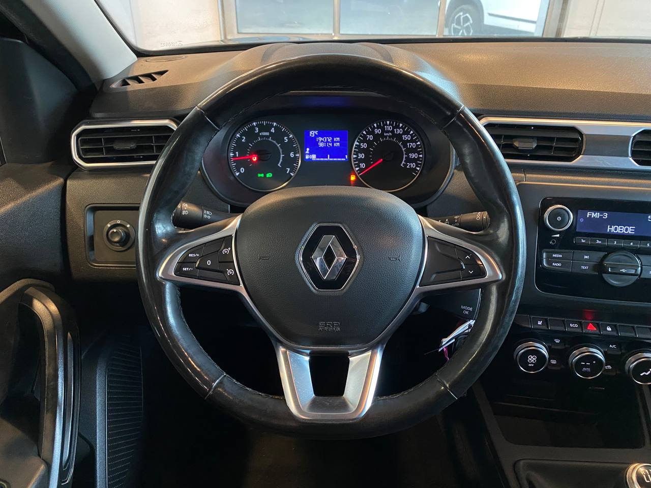 RENAULT DUSTER