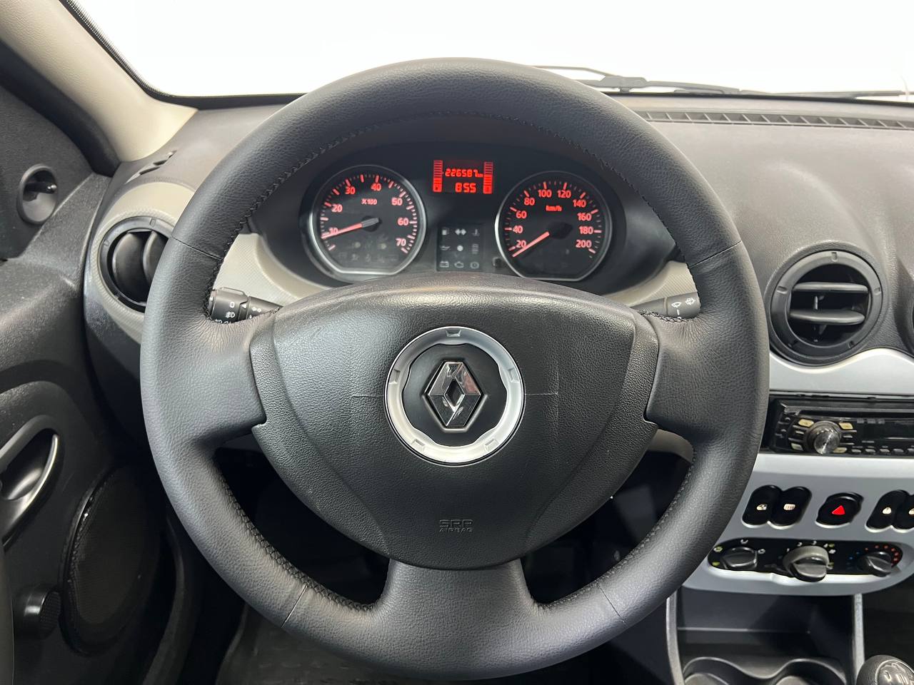 RENAULT LOGAN