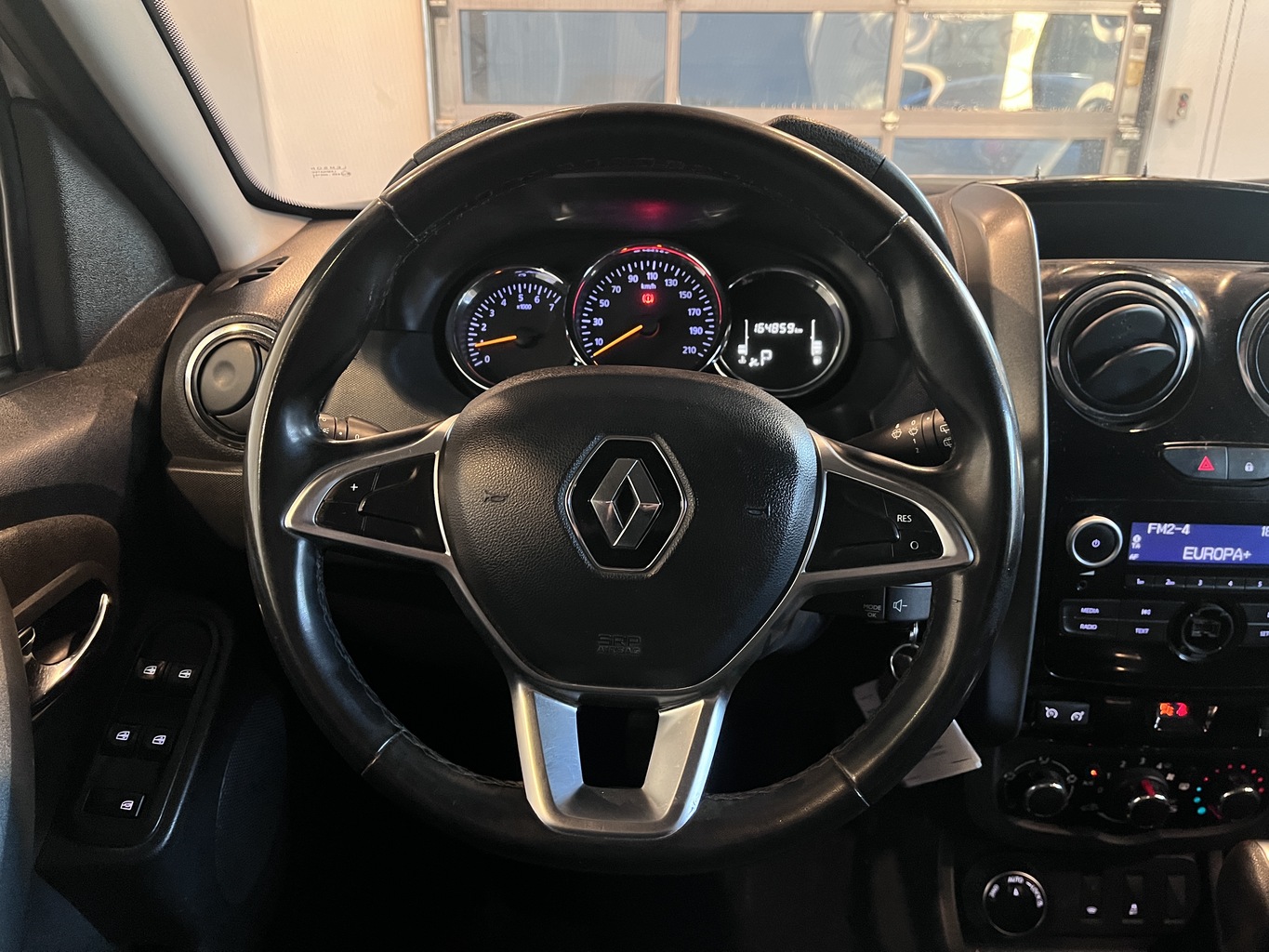 RENAULT DUSTER
