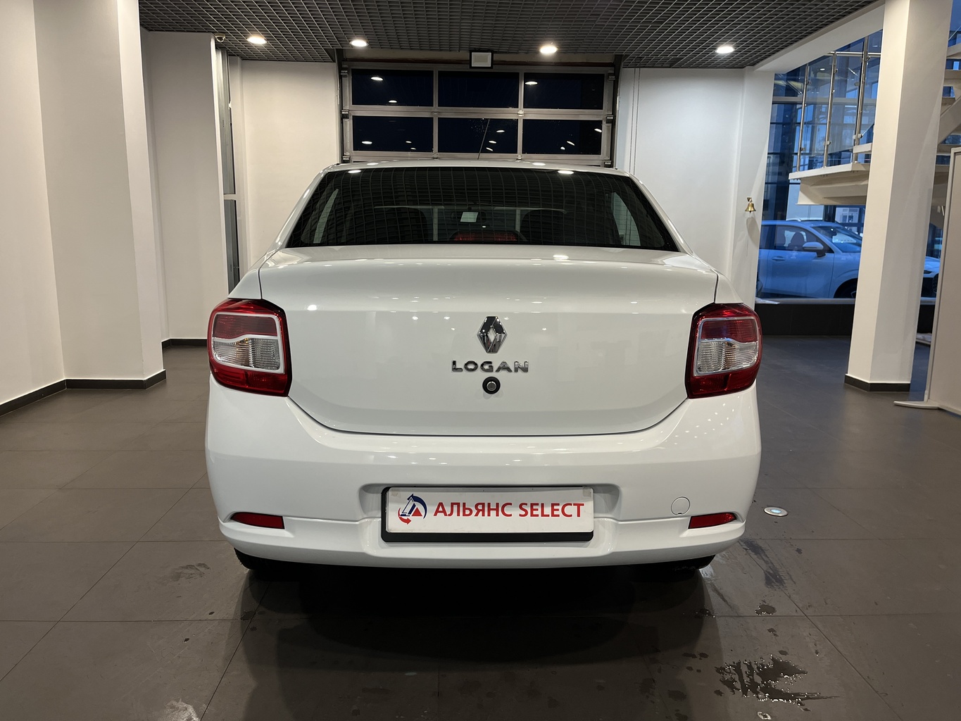 RENAULT LOGAN