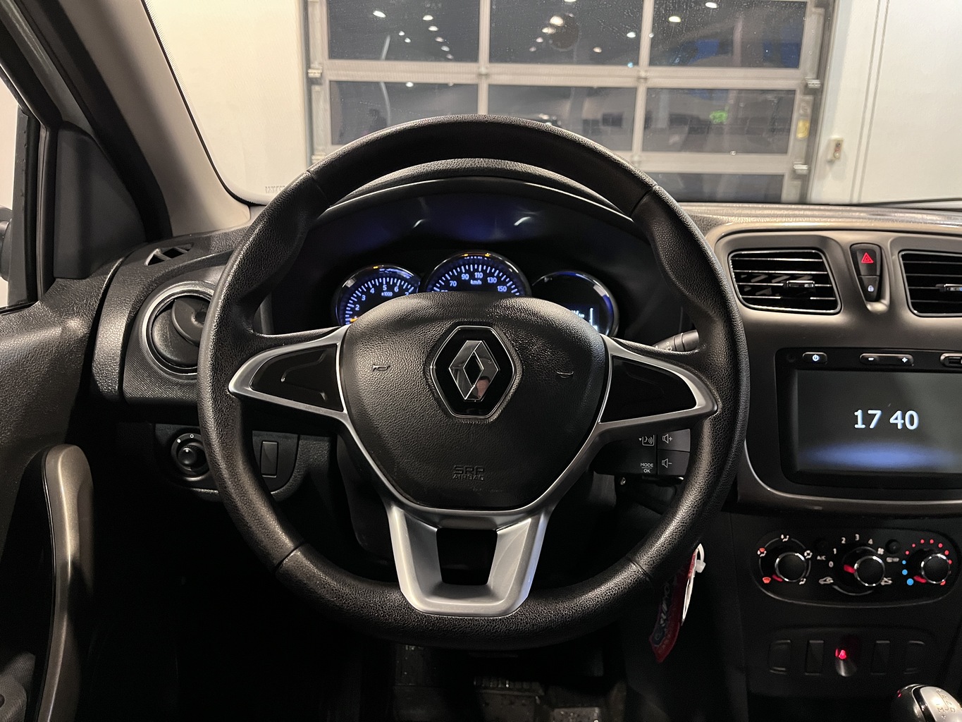 RENAULT LOGAN