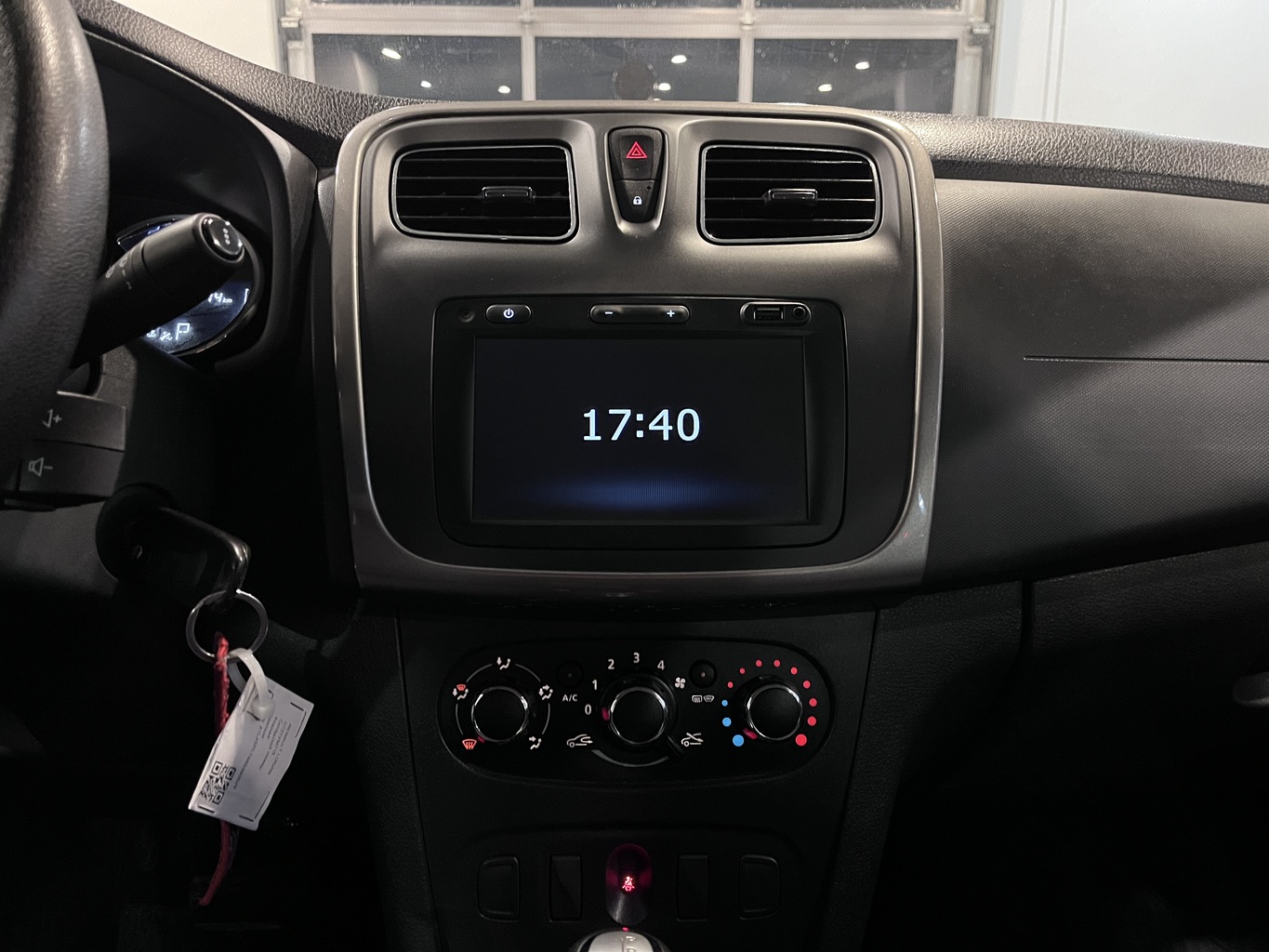 RENAULT LOGAN