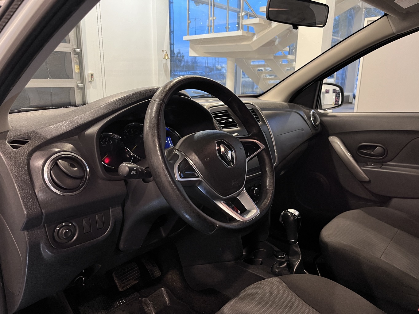 RENAULT LOGAN