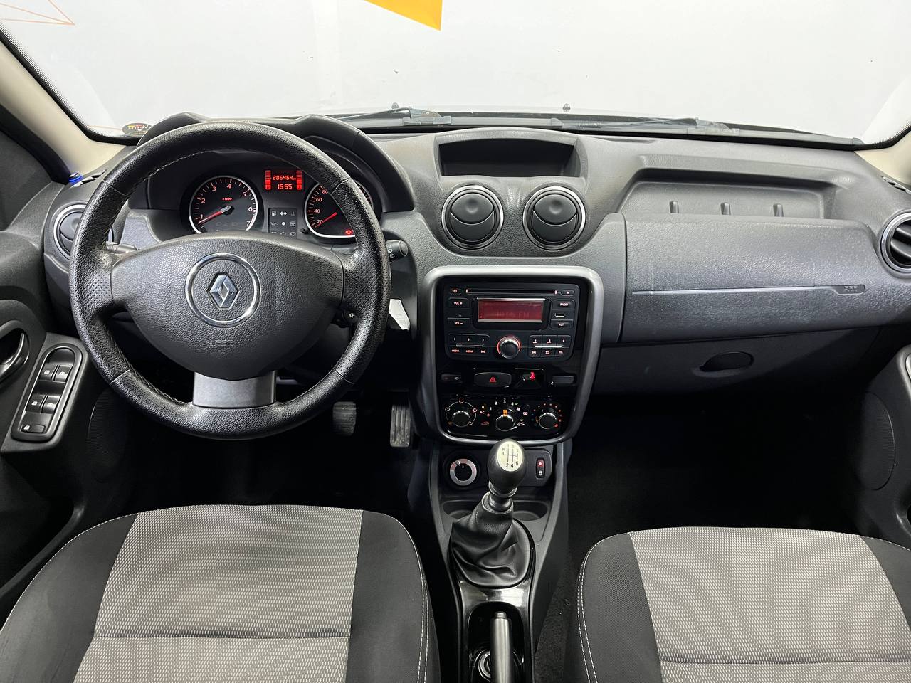 RENAULT DUSTER