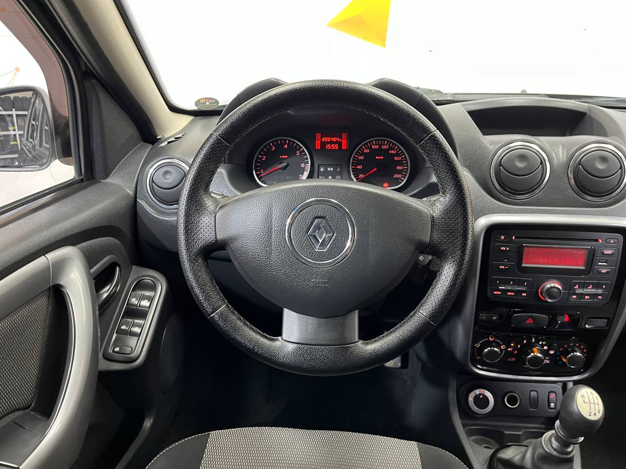 RENAULT DUSTER